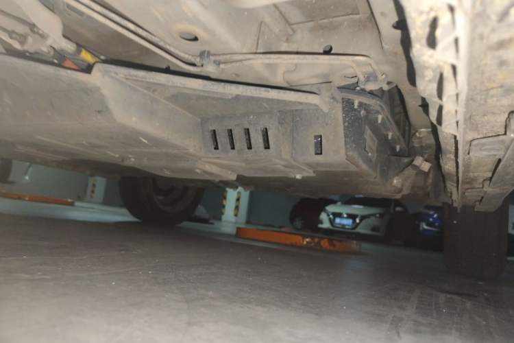 Used Baojun E200 2018 Intelligent Driving Edition Chassis Front Left