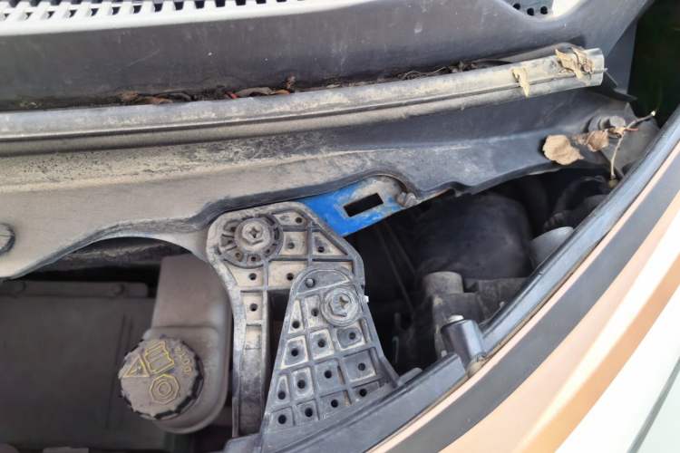 Used Baojun E200 2018 Intelligent Driving Edition Engine Bay Left
