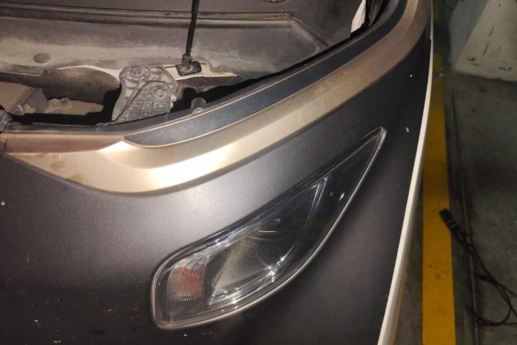 Used Baojun E200 2018 Intelligent Driving Edition Engine Bay Left