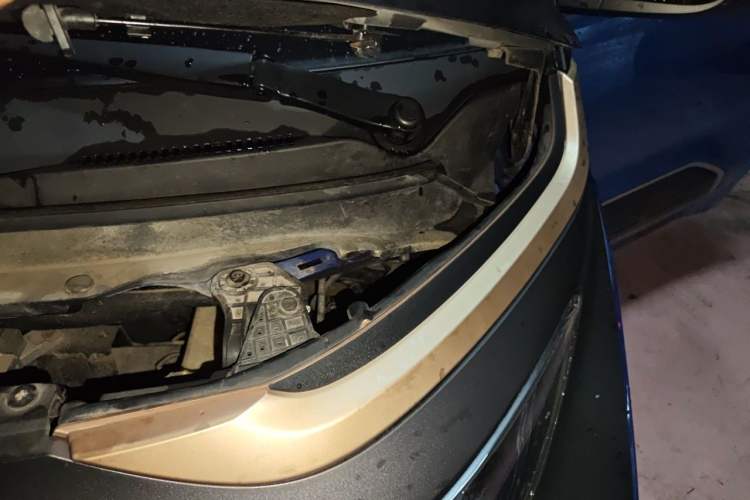 Used Baojun E200 2018 Intelligent Driving Edition Engine Bay Left