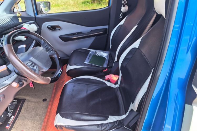 Used Baojun E200 2018 Intelligent Driving Edition Left Rear Seat
