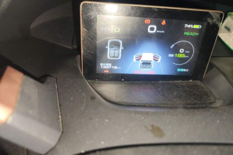 Used Baojun E200 2018 Intelligent Driving Edition Odometer Close Up