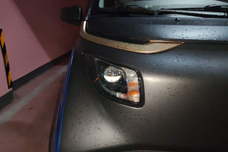 Used Baojun E200 2018 Intelligent Driving Edition Right Front Headlight