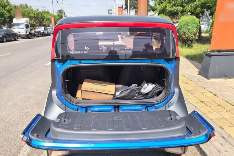 Used Baojun E200 2018 Intelligent Driving Edition Trunk