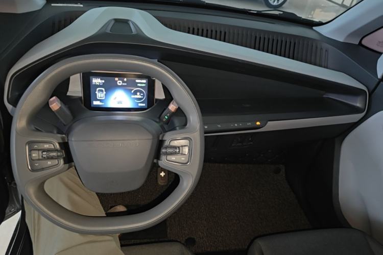 Used Baojun E200 2018 Intelligent Driving Edition Center Console