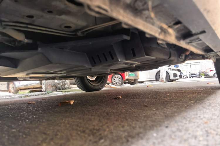 Used Baojun E200 2018 Intelligent Driving Edition Chassis Front Left
