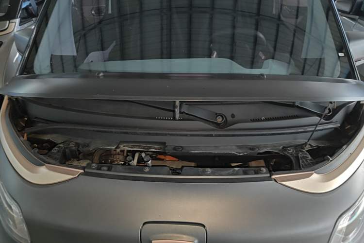Used Baojun E200 2018 Intelligent Driving Edition Engine Bay