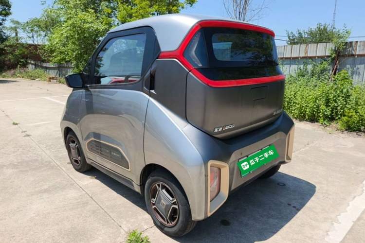 Used Baojun E200 2018 Smart Enjoy Edition Exterior 2