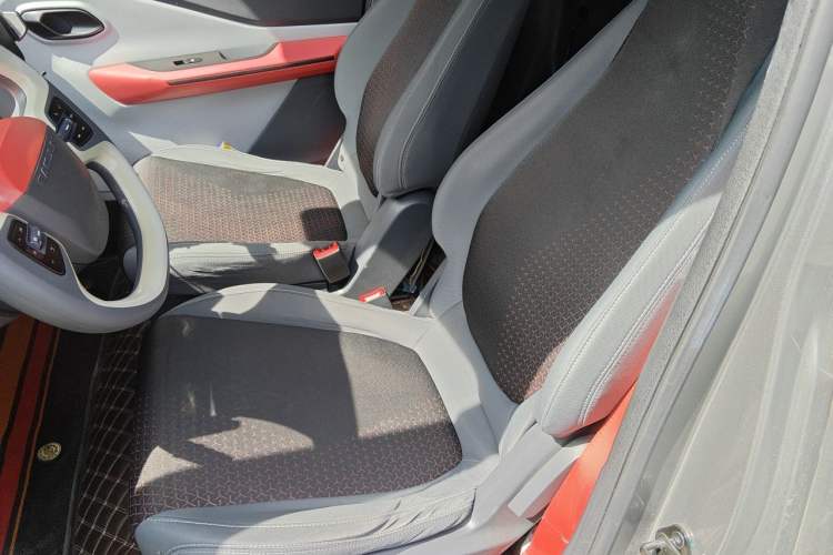 Used Baojun E200 2018 Smart Enjoy Edition Left Rear Seat