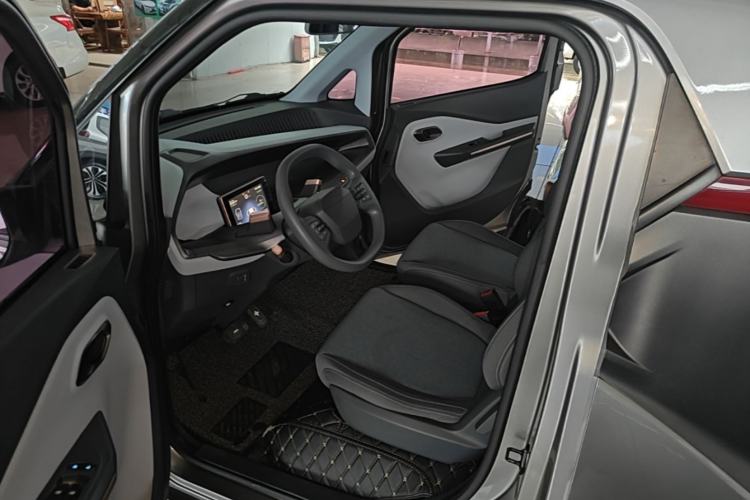 Used Baojun E200 2018 Intelligent Driving Edition Left Rear Seat