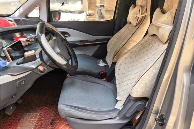 Used Baojun E200 2018 Intelligent Driving Edition Left Rear Seat