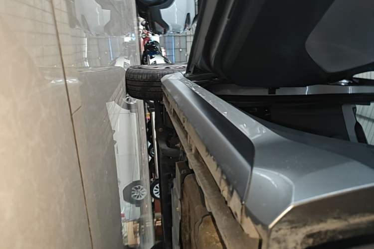 Used Baojun E200 2018 Intelligent Driving Edition Left Side Sill