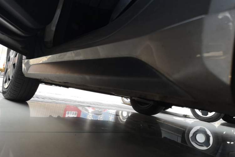 Used Baojun E200 2018 Intelligent Driving Edition Left Side Sill
