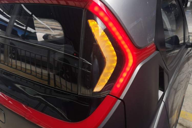 Used Baojun E200 2018 Intelligent Driving Edition Right Rear Taillight