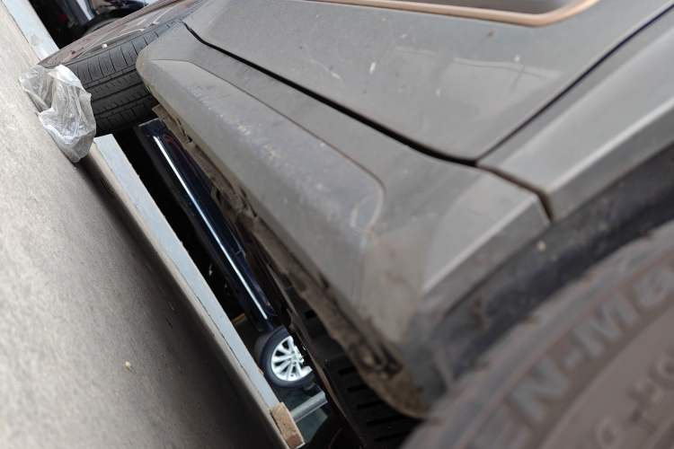 Used Baojun E200 2018 Smart Enjoy Edition Right Side Sill
