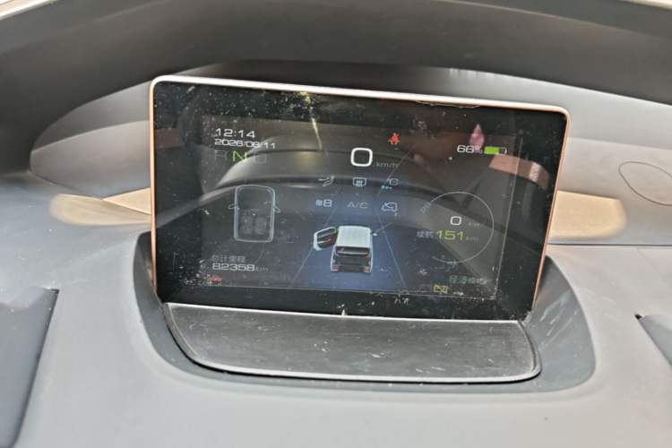 Used Baojun E200 2018 Intelligent Driving Edition Instrument Cluster
