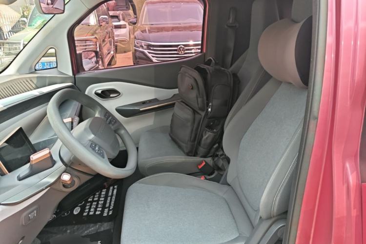 Used Baojun E200 2018 Intelligent Driving Edition Left Rear Seat