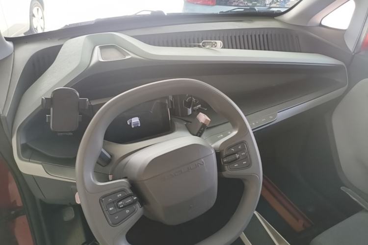 Used Baojun E200 2018 Intelligent Driving Edition Center Console