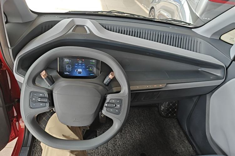 Used Baojun E200 2018 Intelligent Driving Edition Center Console