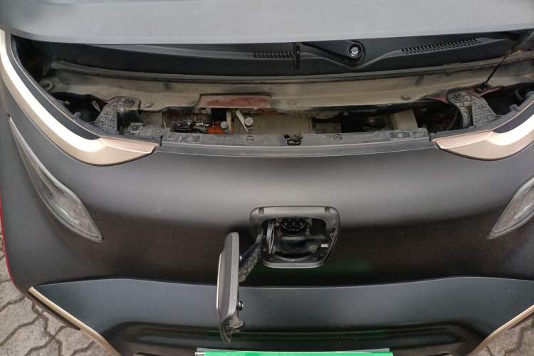 Used Baojun E200 2018 Intelligent Driving Edition Engine Bay