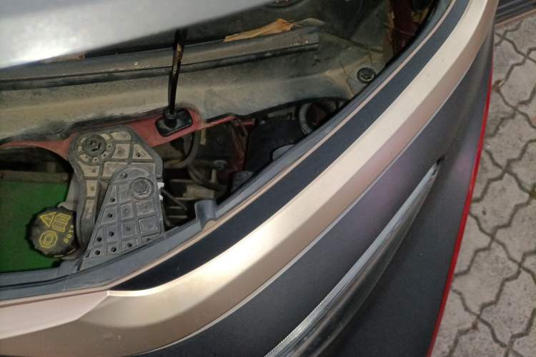 Used Baojun E200 2018 Intelligent Driving Edition Engine Bay Left