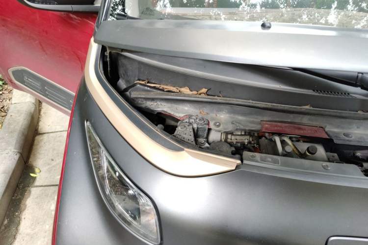 Used Baojun E200 2018 Intelligent Driving Edition Engine Bay Right