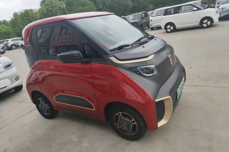 Used Baojun E200 2018 Smart Enjoy Edition Exterior 2