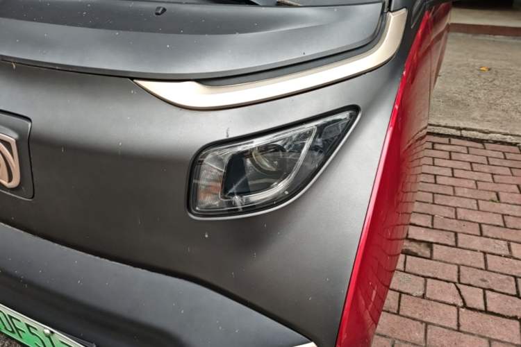Used Baojun E200 2018 Intelligent Driving Edition Left Front Headlight