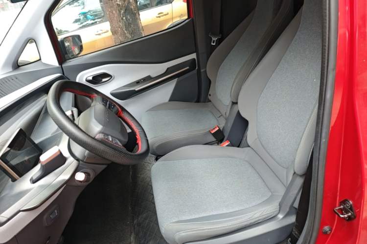 Used Baojun E200 2018 Intelligent Driving Edition Left Front Seat