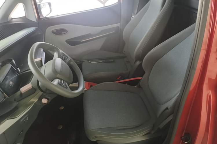 Used Baojun E200 2018 Intelligent Driving Edition Left Front Seat