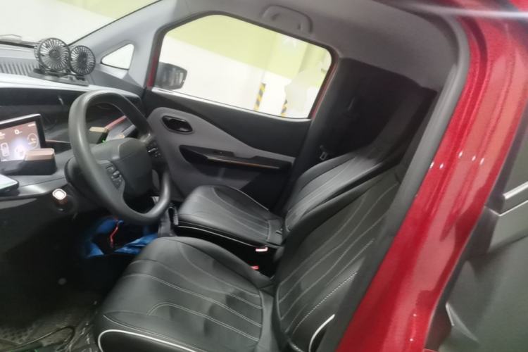 Used Baojun E200 2018 Intelligent Driving Edition Left Rear Seat