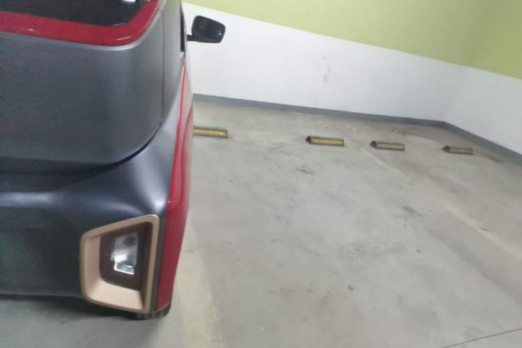 Used Baojun E200 2018 Intelligent Driving Edition Right Rear Taillight