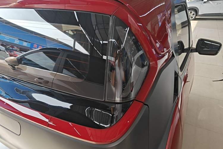 Used Baojun E200 2018 Intelligent Driving Edition Right Rear Taillight