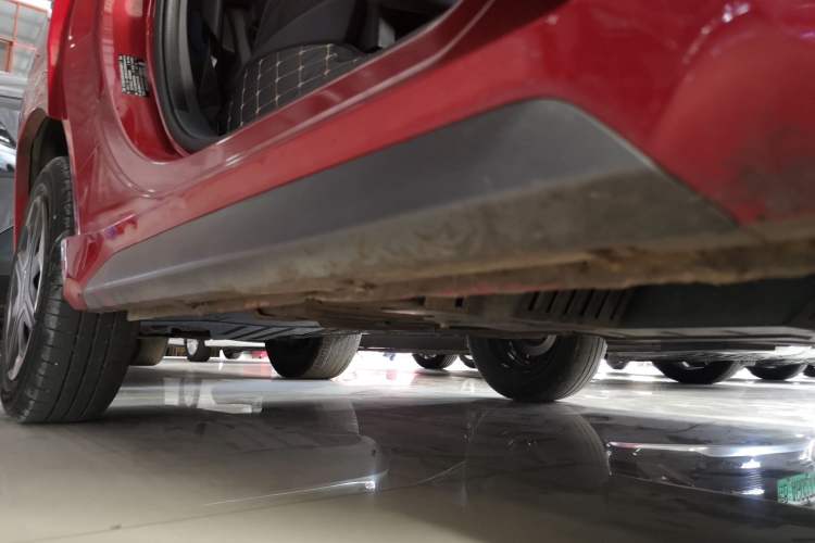 Used Baojun E200 2018 Intelligent Driving Edition Right Side Sill