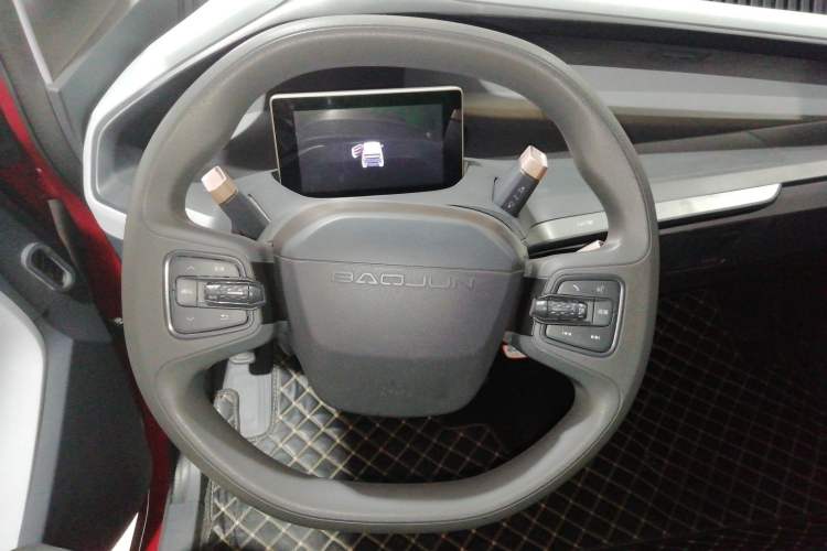 Used Baojun E200 2018 Intelligent Driving Edition Steering Wheel
