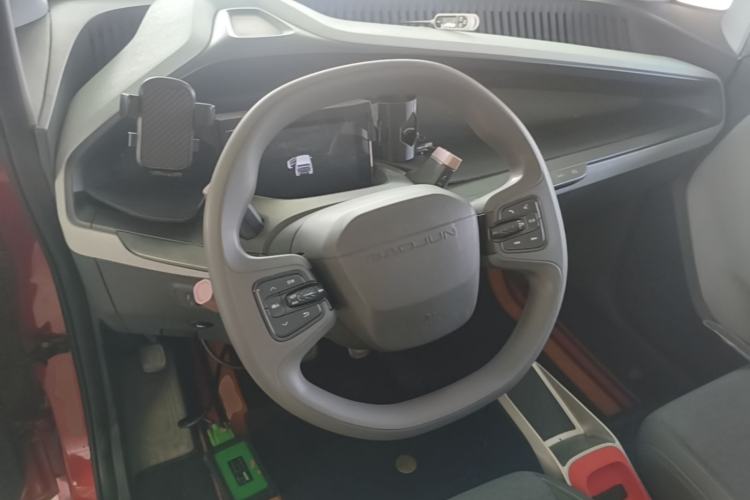 Used Baojun E200 2018 Intelligent Driving Edition Steering Wheel