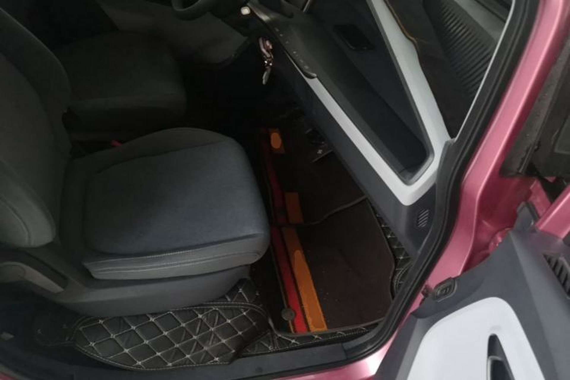Used Baojun E200 2018 Intelligent Driving Edition Right Front Seat