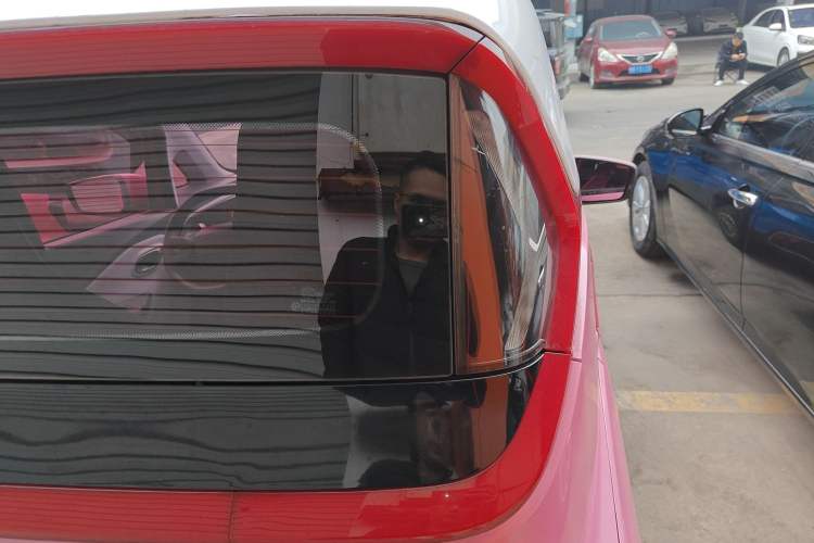 Used Baojun E200 2018 Intelligent Driving Edition Right Rear Taillight