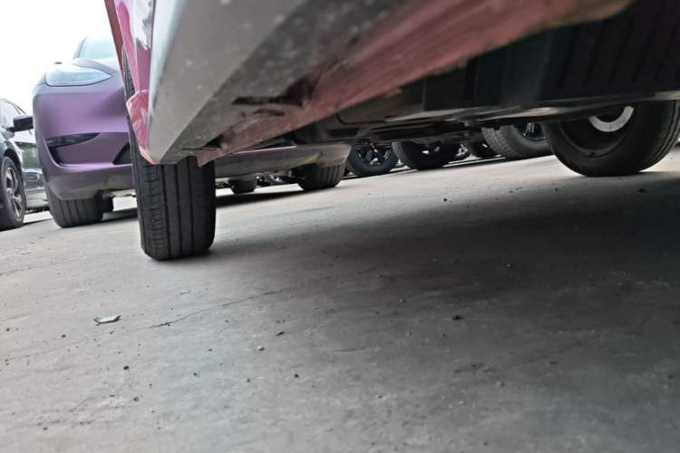 Used Baojun E200 2018 Intelligent Driving Edition Right Side Sill