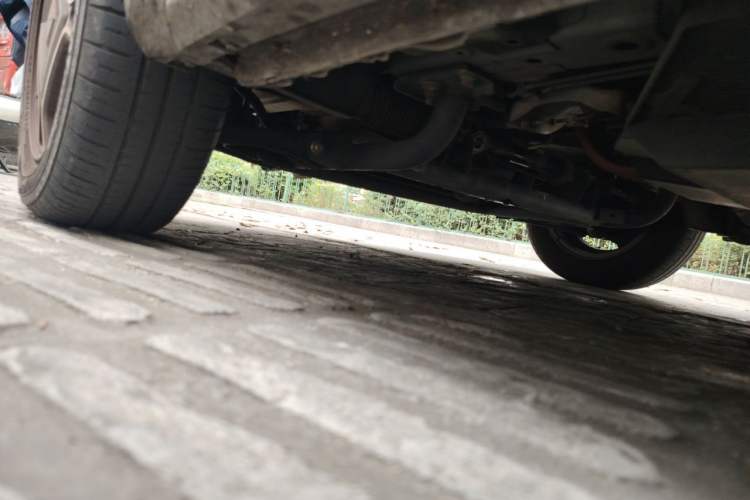 Used Baojun E200 2018 Intelligent Driving Edition Chassis Front Left