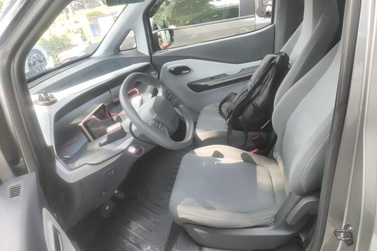 Used Baojun E200 2018 Intelligent Driving Edition Left Front Seat