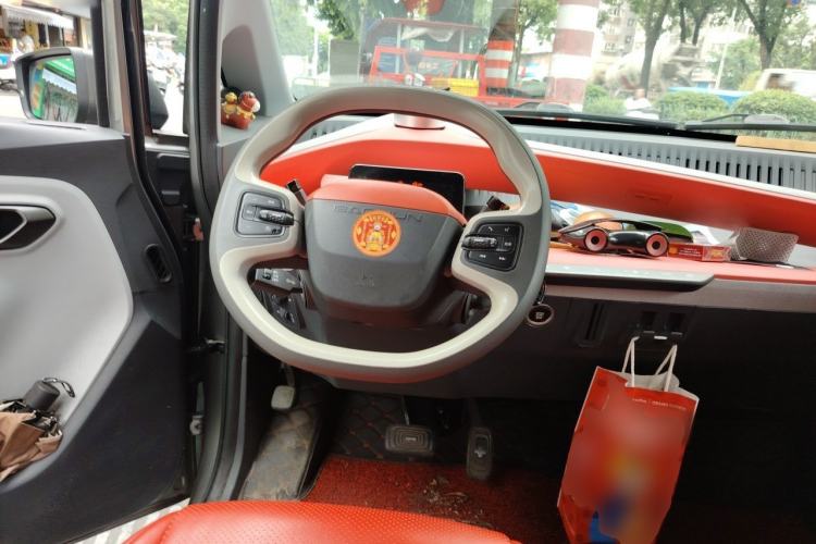 Used Baojun E200 2018 Intelligent Driving Edition Steering Wheel
