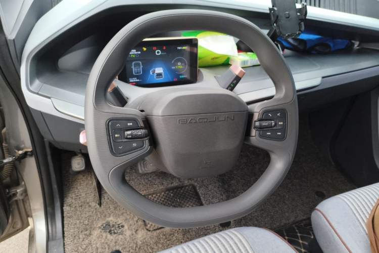 Used Baojun E200 2018 Intelligent Driving Edition Steering Wheel