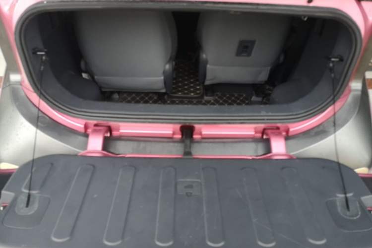 Used Baojun E200 2018 Intelligent Driving Edition Trunk