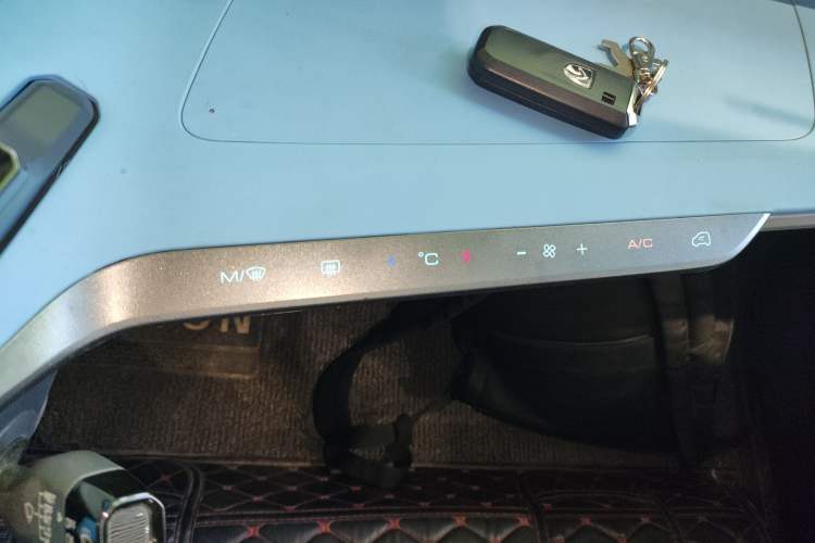 Used Baojun E200 2018 Smart Enjoy Edition Audio And AC Panel