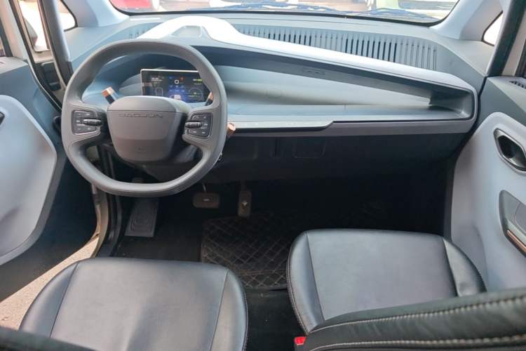 Used Baojun E200 2018 Intelligent Driving Edition Center Console