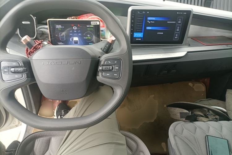 Used Baojun E200 2018 Intelligent Driving Edition Center Console