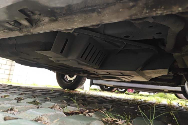 Used Baojun E200 2018 Intelligent Driving Edition Chassis Front Right