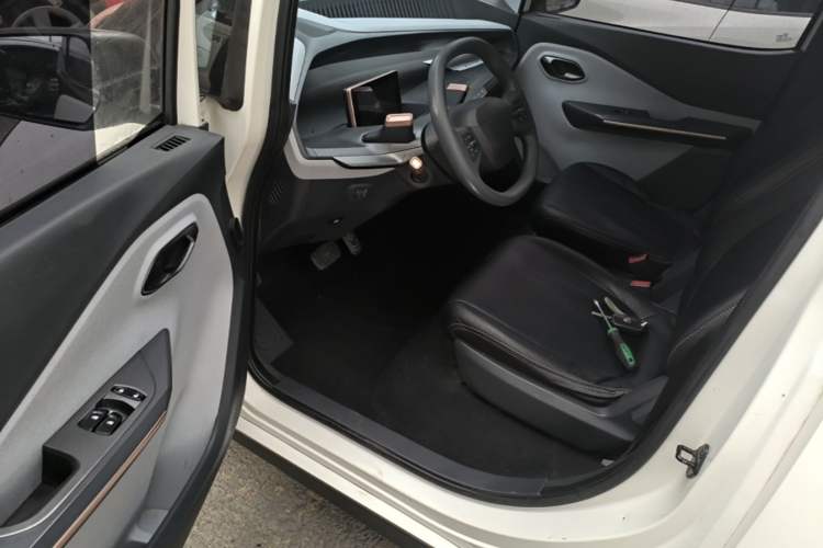 Used Baojun E200 2018 Intelligent Driving Edition Driver Seat