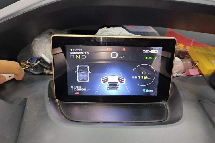 Used Baojun E200 2018 Intelligent Driving Edition Instrument Cluster